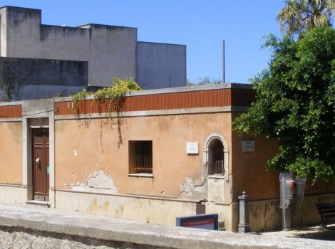 Ancient Villa to be demolished and rebuilt, with a large building garden
