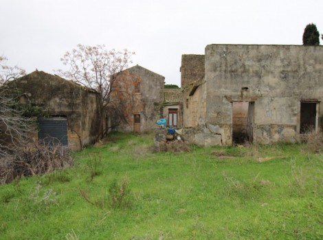 ANCIENT LARGE AGRICULTURAL BAGLIO