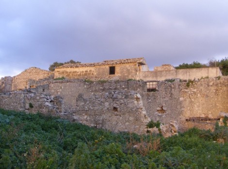 Large Baglio with Land